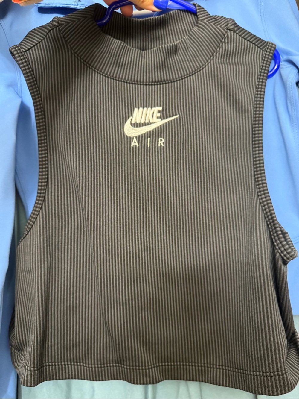 Nike Women's Ribbed Sleeveless Crop Tank in Charcoal with White Logo